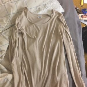 Fitted beige long sleeve shirt